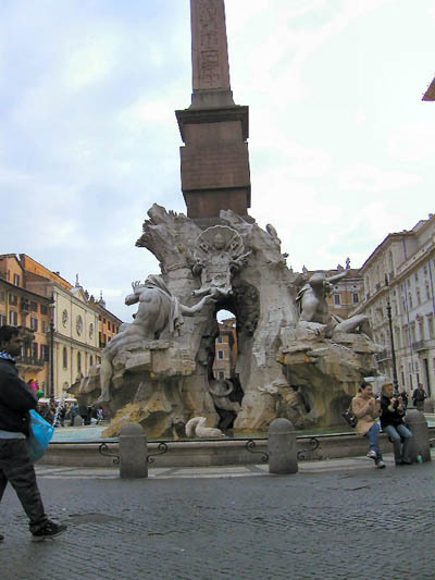 纳佛那广场(Piazza Navona)--纳佛那广场(Piazza Navona)第9张图片