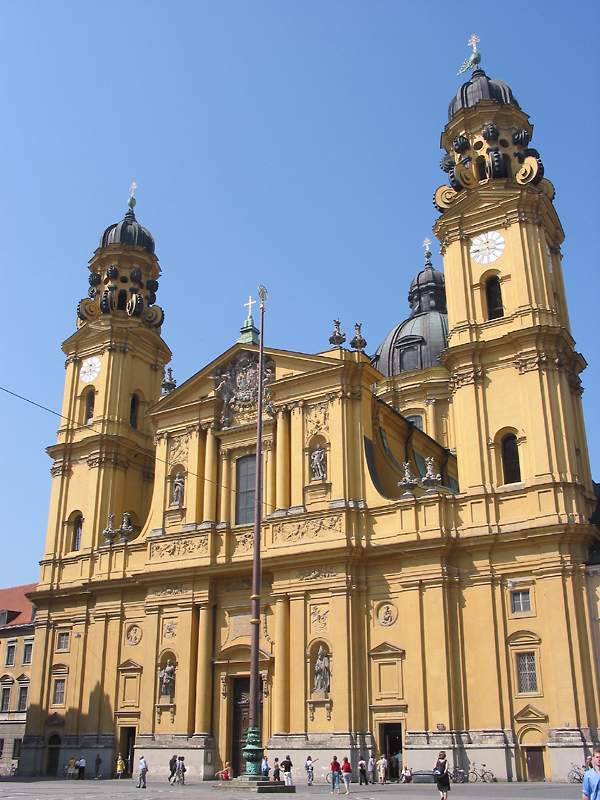 圣卡吉坦教堂(Theatinerkirche St．Cajeetan)