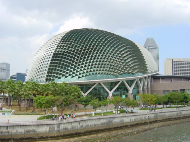 新加坡藝術中心资料下载-濱海藝術中心(Esplanade–Theatres on the Bay)