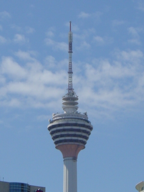 售樓處設計资料下载-吉隆坡塔(Menara Kuala Lumpur, 或KL Tower)