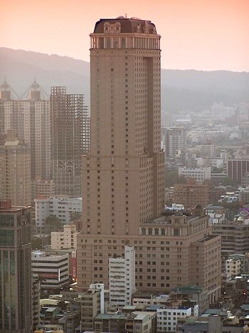 台湾高雄仙境公寓资料下载-漢來大飯店或漢來新世界中心(Grand Han-Lai Hotel或Hanshin Depar
