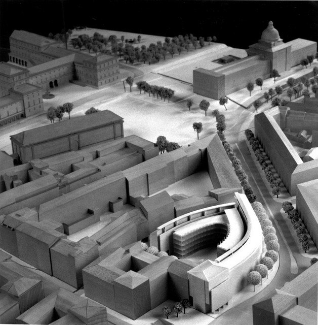 托马斯赫尔佐格模型资料下载-托马斯·赫尔佐格的作品马克西米兰公共广场的行政大楼