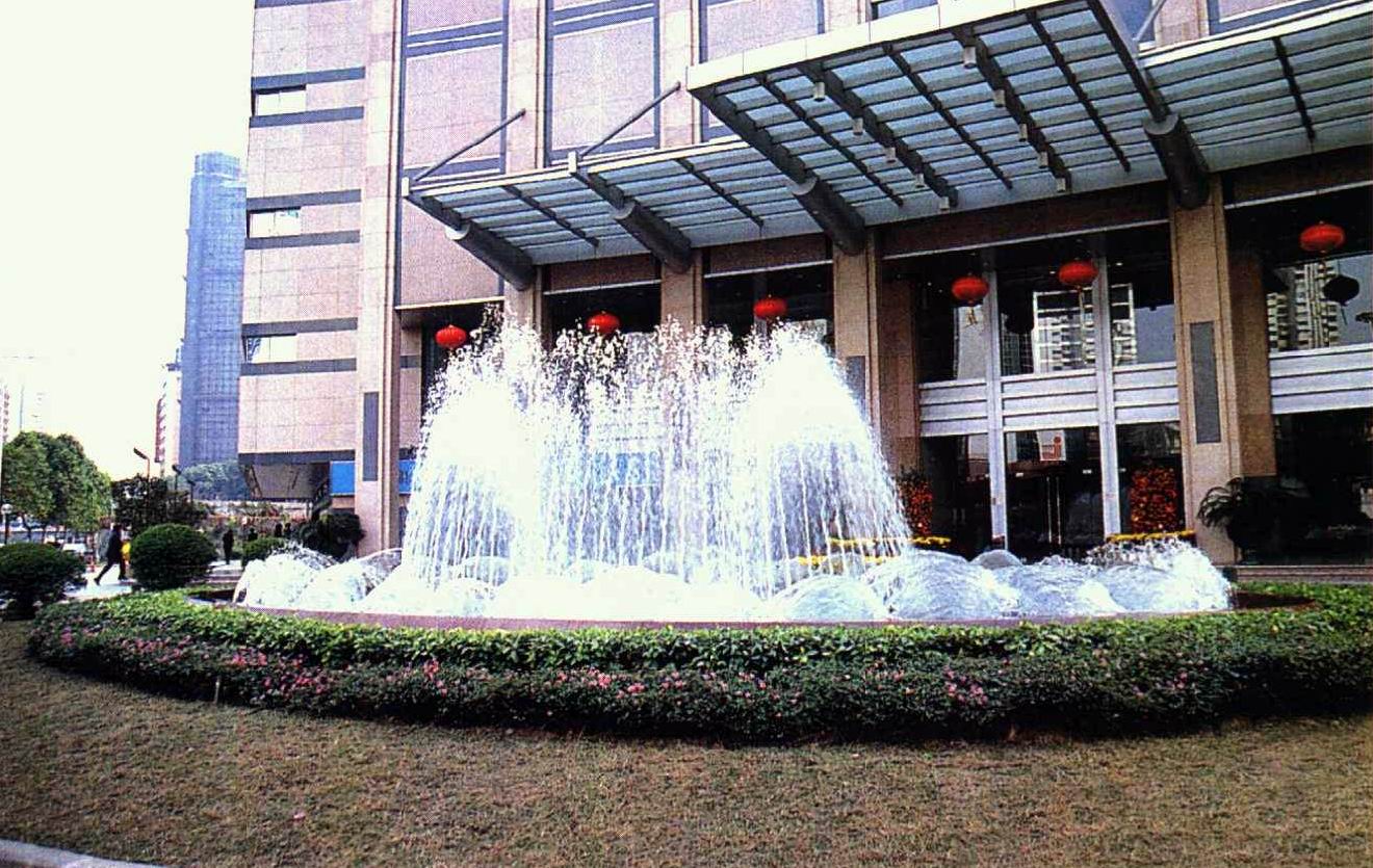 球形喷泉-园林小品案例-筑龙园林景观论坛