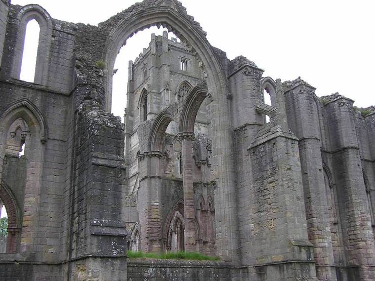 芳汀修道院（Fountains abbey）