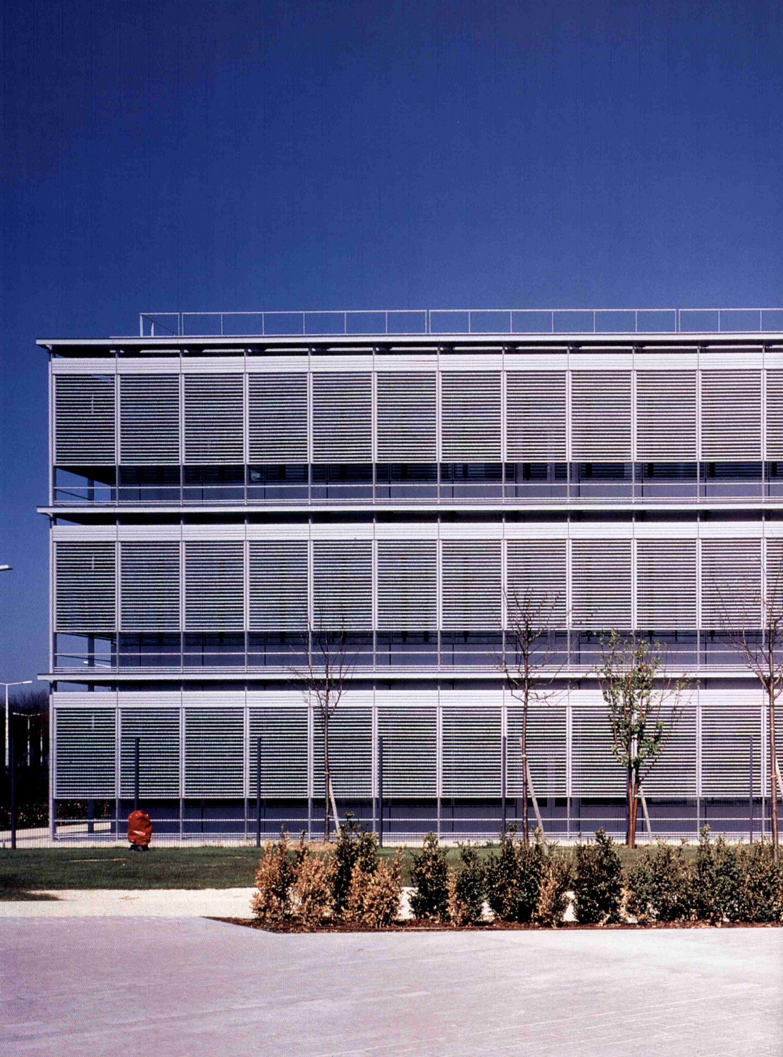 雷诺科技中心"梯形楼"(renault technocentre la gradien