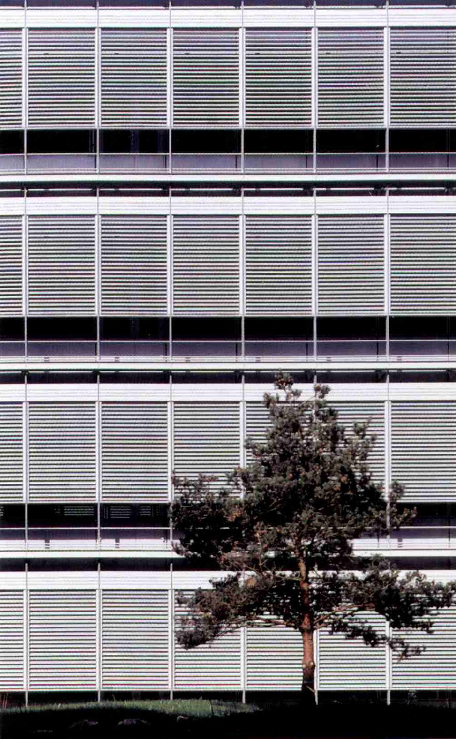 雷诺科技中心"梯形楼"(renault technocentre la gradien