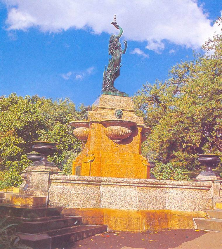 雕塑11