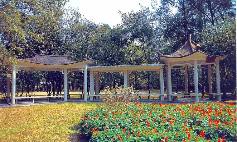 廊架09
