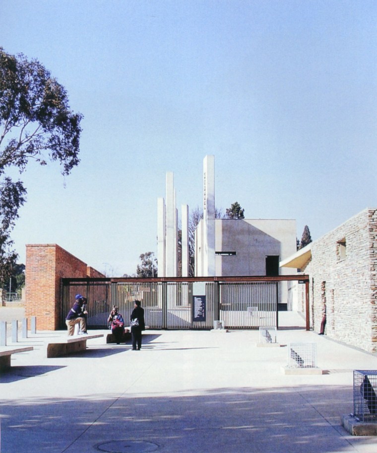 南非种族隔离博物馆(south african apartheid museum)-南非种族隔离博物馆(south african apartheid museum)第1张图片