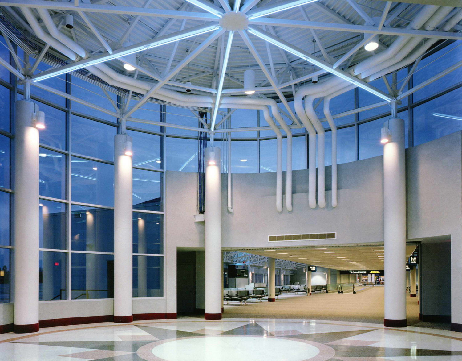 夏洛特/道格拉斯国际小型民用机场(charlotte/douglas internation