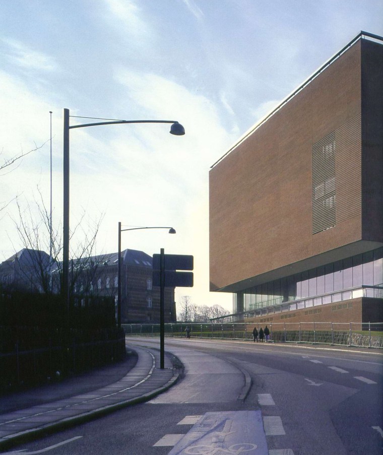 奥尔胡斯现代艺术博物馆资料下载-奥尔胡斯现代艺术博物馆（Aros Aarhus Museum of Modern Art）