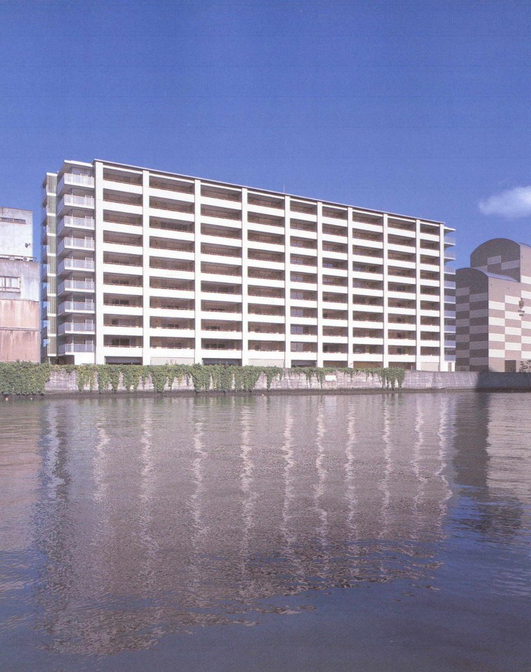 塞纳河河畔公寓资料下载-Dojima河畔城市公寓（Dojima-river City Houses）