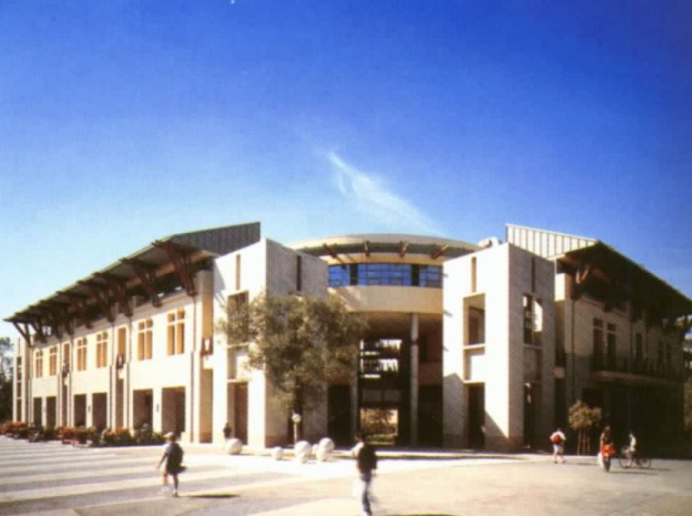 加州大学圣资料下载-中心大厅(加州大学圣迭戈教室大楼一)(center hall(university of 