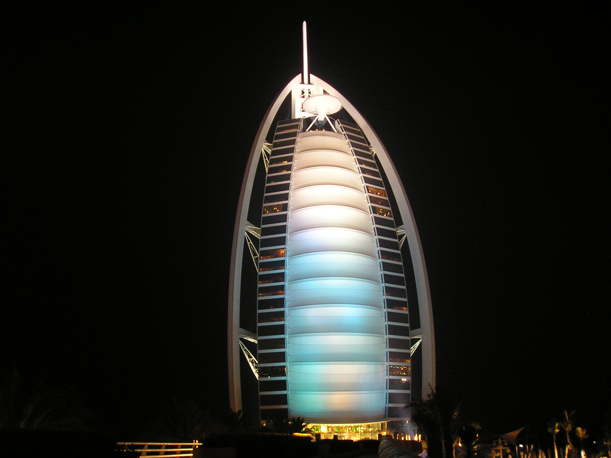 【迪拜最好酒店】迪拜哪个酒店最好，迪拜住宿多少钱一晚