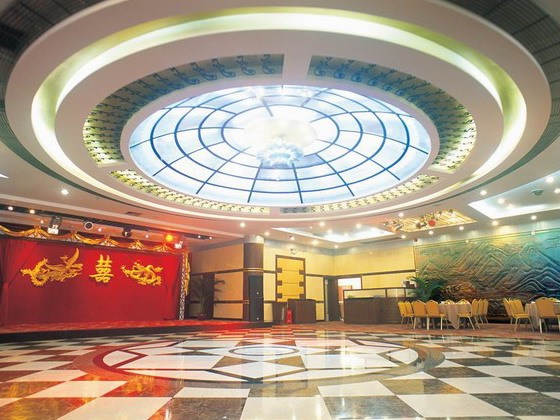 美国格兰德公园资料下载-深圳格兰德假日酒店