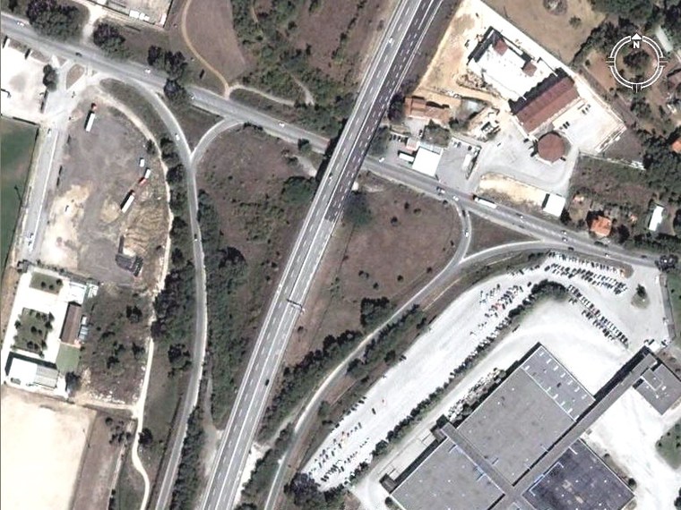 意大利-Abruzzo-L＇Aquila-立交桥2