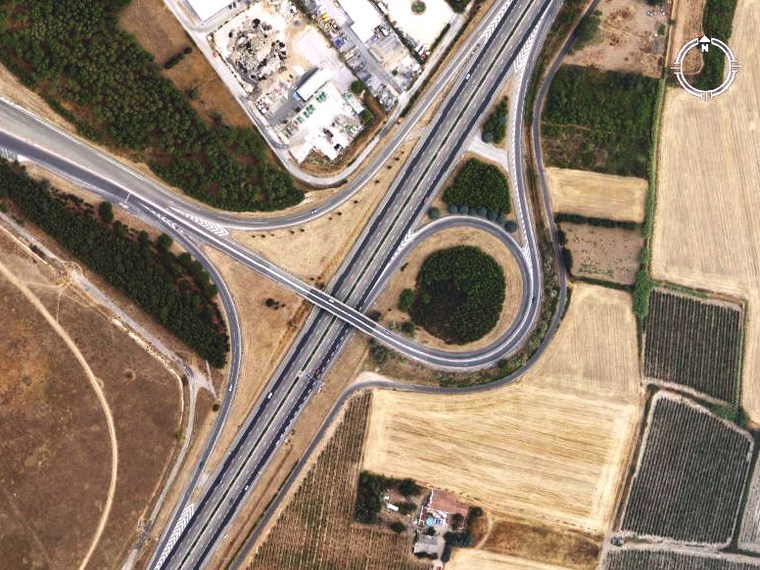 法国-(Languedoc-Roussillon)-Nimes-立交桥2