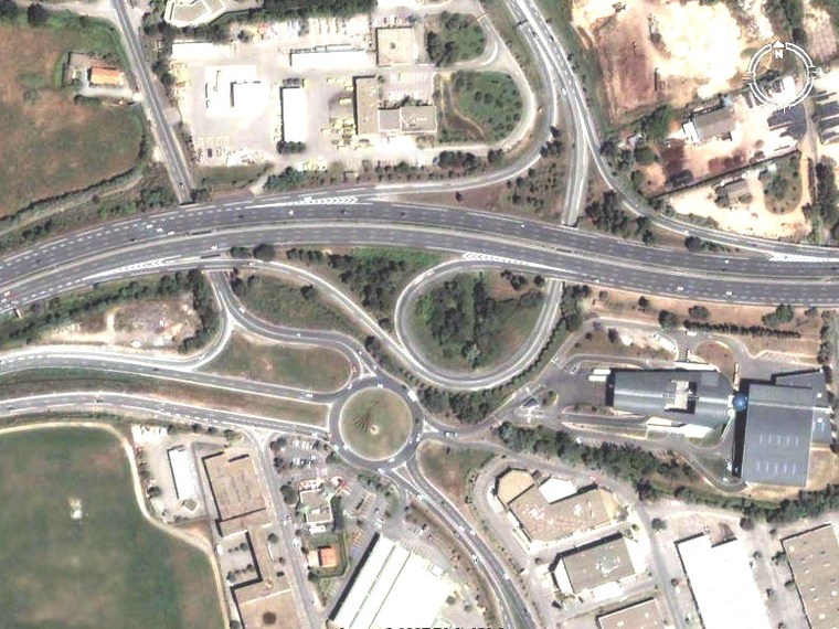 法国-(Provence-Alpes-Cote d＇Azur)-Cannes-立交桥1