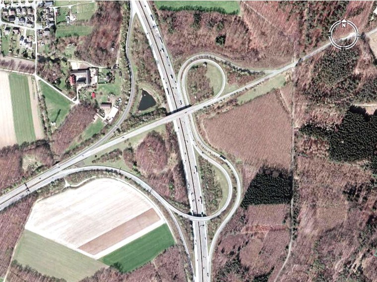德国-(Nordrhein-Westfalen)-Langenfeld-立交桥1