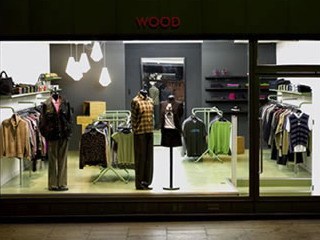 品牌服装专卖店设计装修资料下载-英国品牌服装专卖店