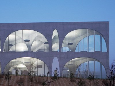 东京大学图书馆建筑设计资料下载-东京Tama大学图书馆