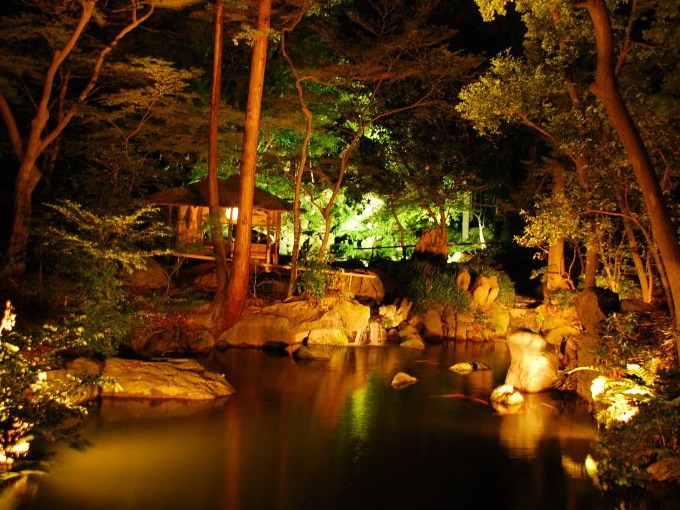 夏季的日本园林夜景(Spring Night in Japan)