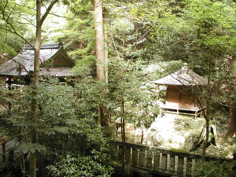 山脉神祠(mountain shrines)