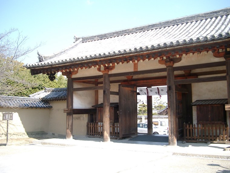 horyuji寺东大门