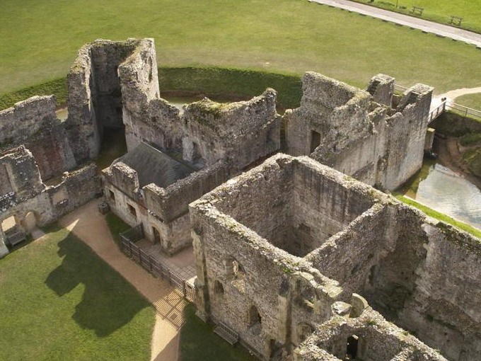 Portchester城堡(Portchester Castle)