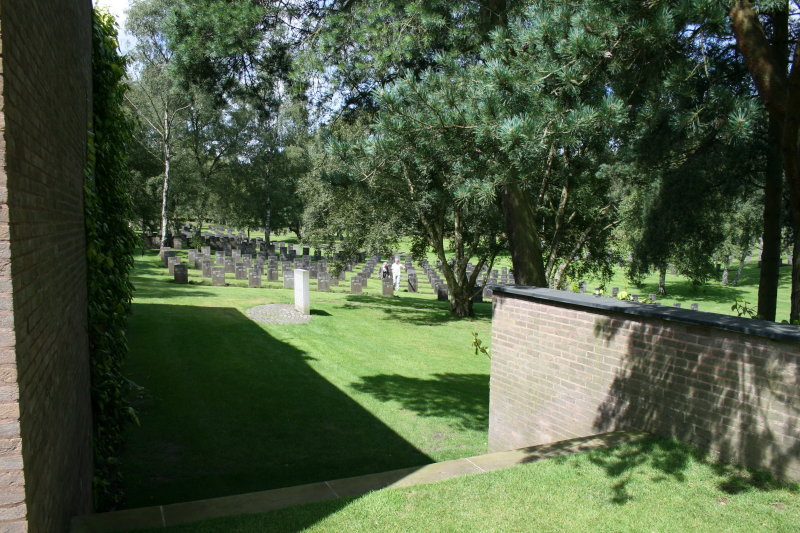 德国战争墓园(german war cemetery)