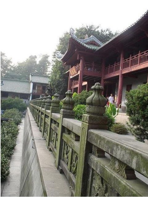 内江钟鼓楼花园资料下载-韶关南华寺