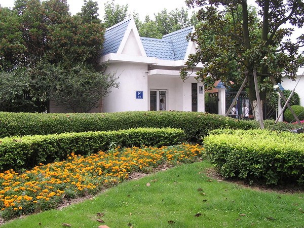 方形蘑菇亭资料下载-上海友谊公园