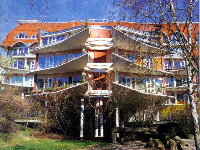 德国诺伊费特住宅资料下载-防火墙住宅（Fire-wall Housing，1984）