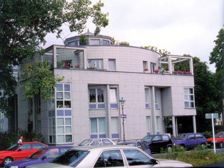 科隆巴赫音乐餐厅资料下载-特格尔城市别墅(2)（Urban Villa on Tegel Harbor,1987）
