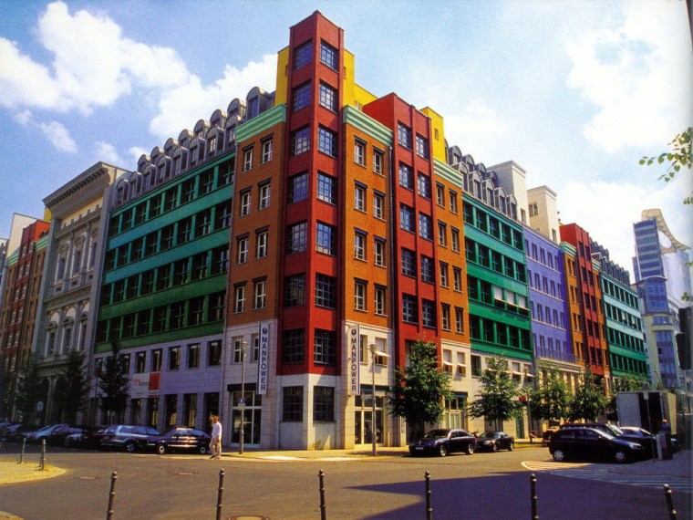 居住街坊案例资料下载-舒琛街街坊综合体（Block Schntzenstrasse．1994-1997）