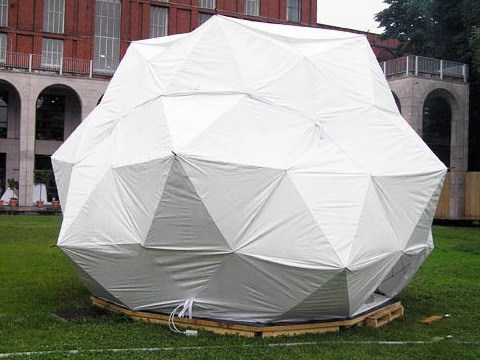 小雨伞的大作为：Umbrella House