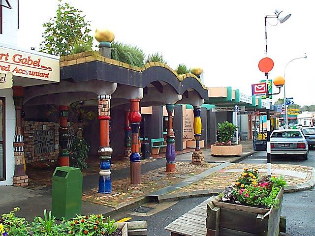 弗雷德里克盥洗室（The Frederick Hundertwasser Toilets, Kawaka