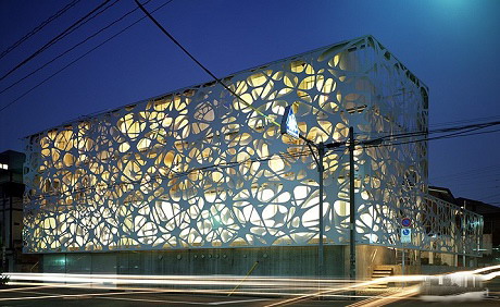 光影变幻的艺术外墙