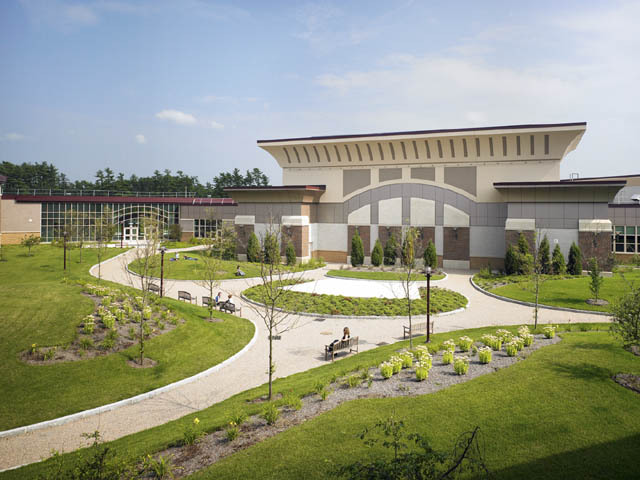 专业教室布置CAD资料下载-银湖地区高高中（Silver Lake Regional High School）