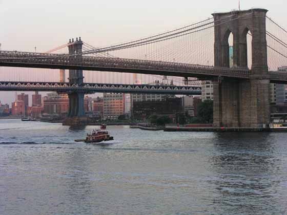 布鲁克林联排住宅资料下载-布鲁克林大桥(Brooklyn Bridge)