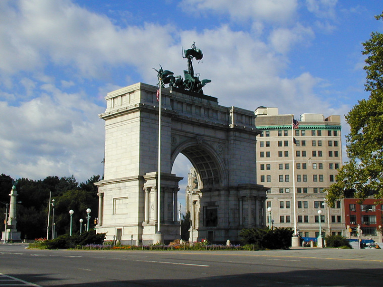 美斯特将军纪念公园资料下载-大将军广场(Grand Army Plaza)