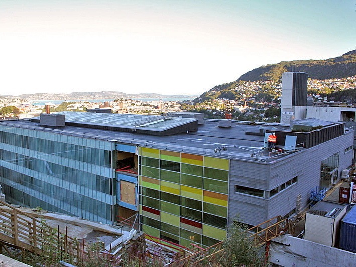 医院实验室建设资料下载-挪威haukeland大学医院实验室