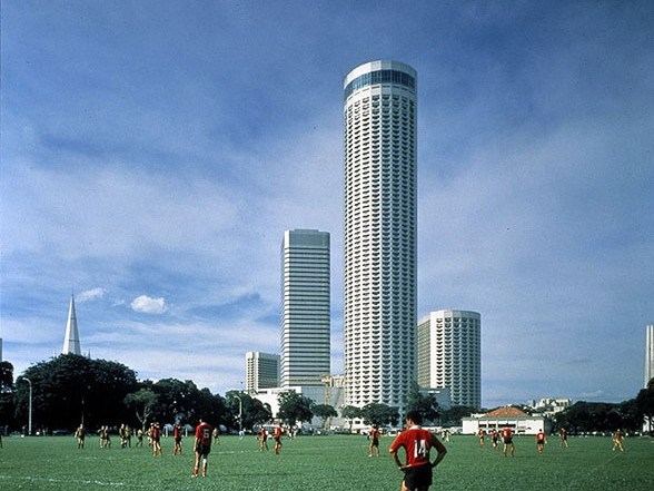 莱佛士城（Raffles City）