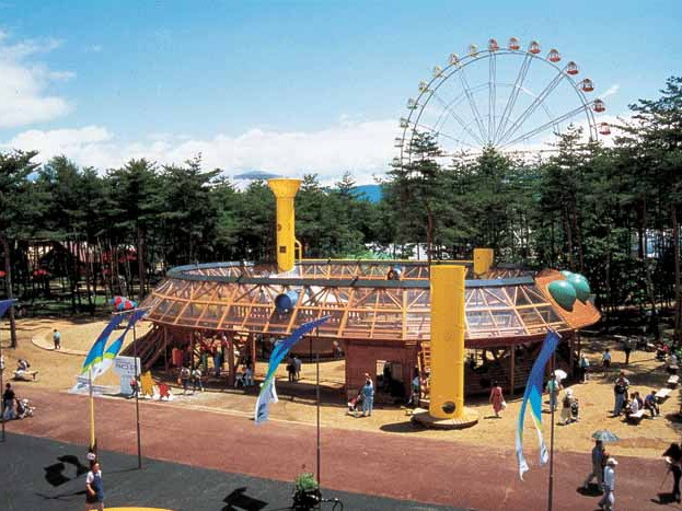 信州博登山广场圆环游戏装置(Shinshu Expo Alpico Play Structure-信州博登山广场圆环游戏装置(Shinshu Expo Alpico Play Structure)第2张图片