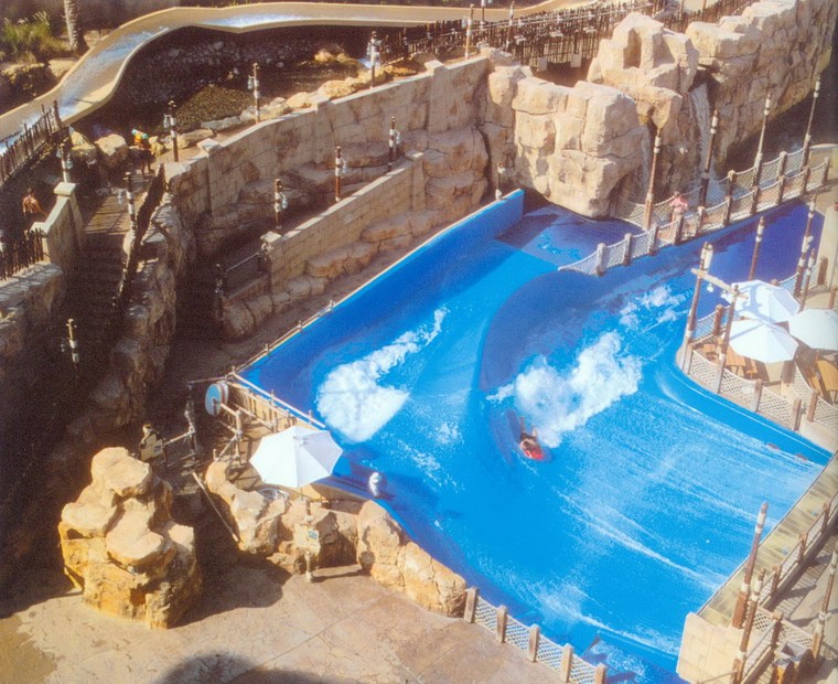 朱美拉海滩度假村野生河水上公园(Wild Wadi Water Park-朱美拉海滩度假村野生河水上公园(Wild Wadi Water Park第7张图片