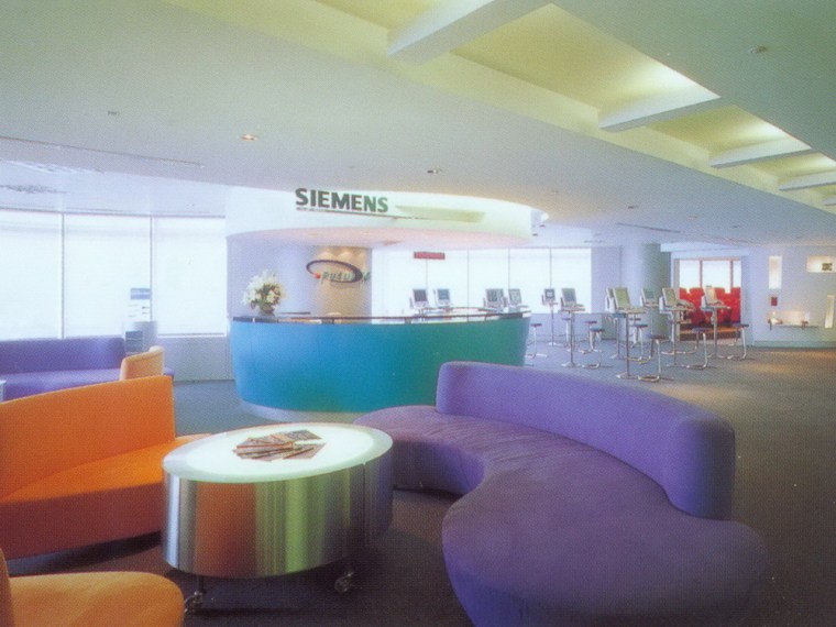 客服中心室内设计案例资料下载-西门子客服中心(Siemens FutureLb)