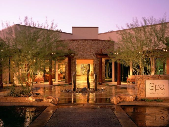 高尔夫练习场设计方案资料下载-万豪高尔夫度假酒店及水疗中心加利福尼亚州棕榈沙漠沙漠泉