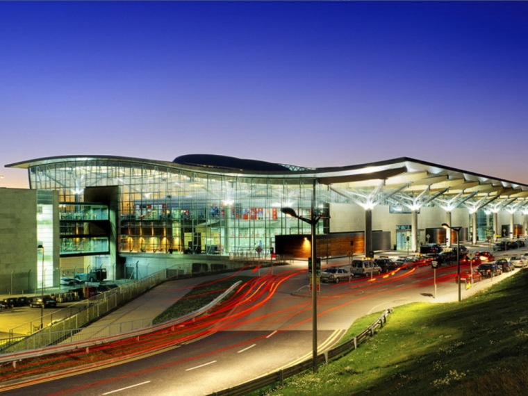 国际机场大楼资料下载-科克国际机场客运大楼
