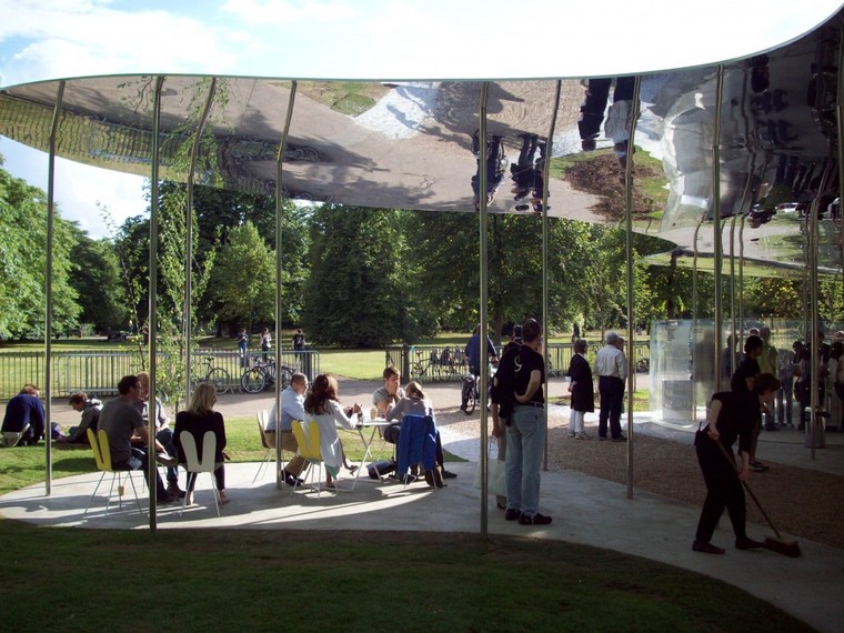 2009蛇形画廊铝板展区第13张图片