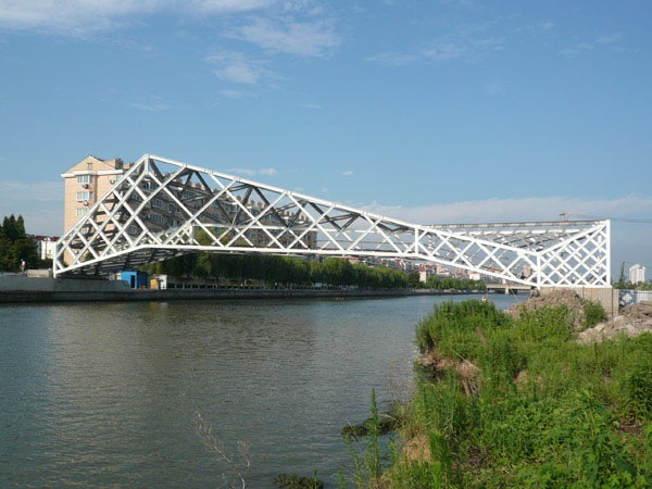 U型桥台扩大基础桥图片资料下载-上海青浦步行桥